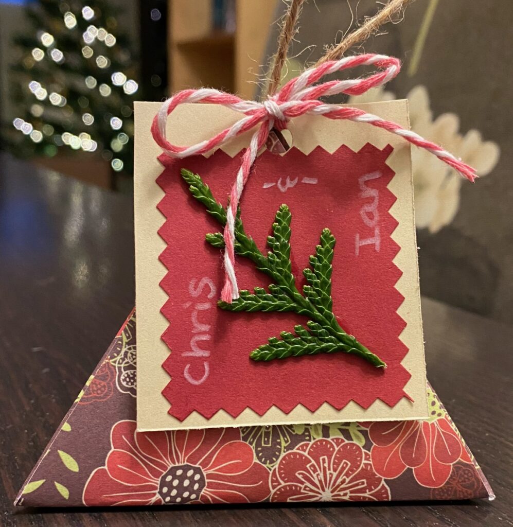 gift wrapping accesories - tags